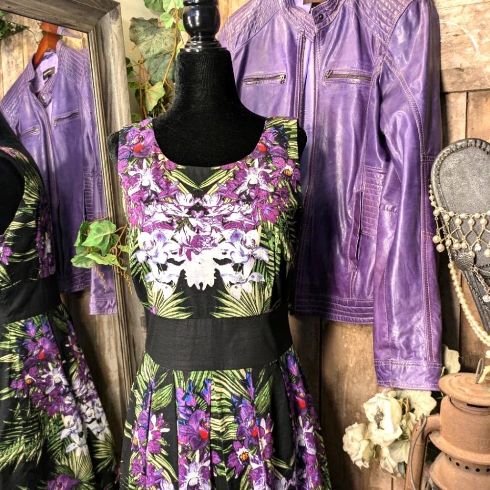 Stunning purple floral dress.  M/L